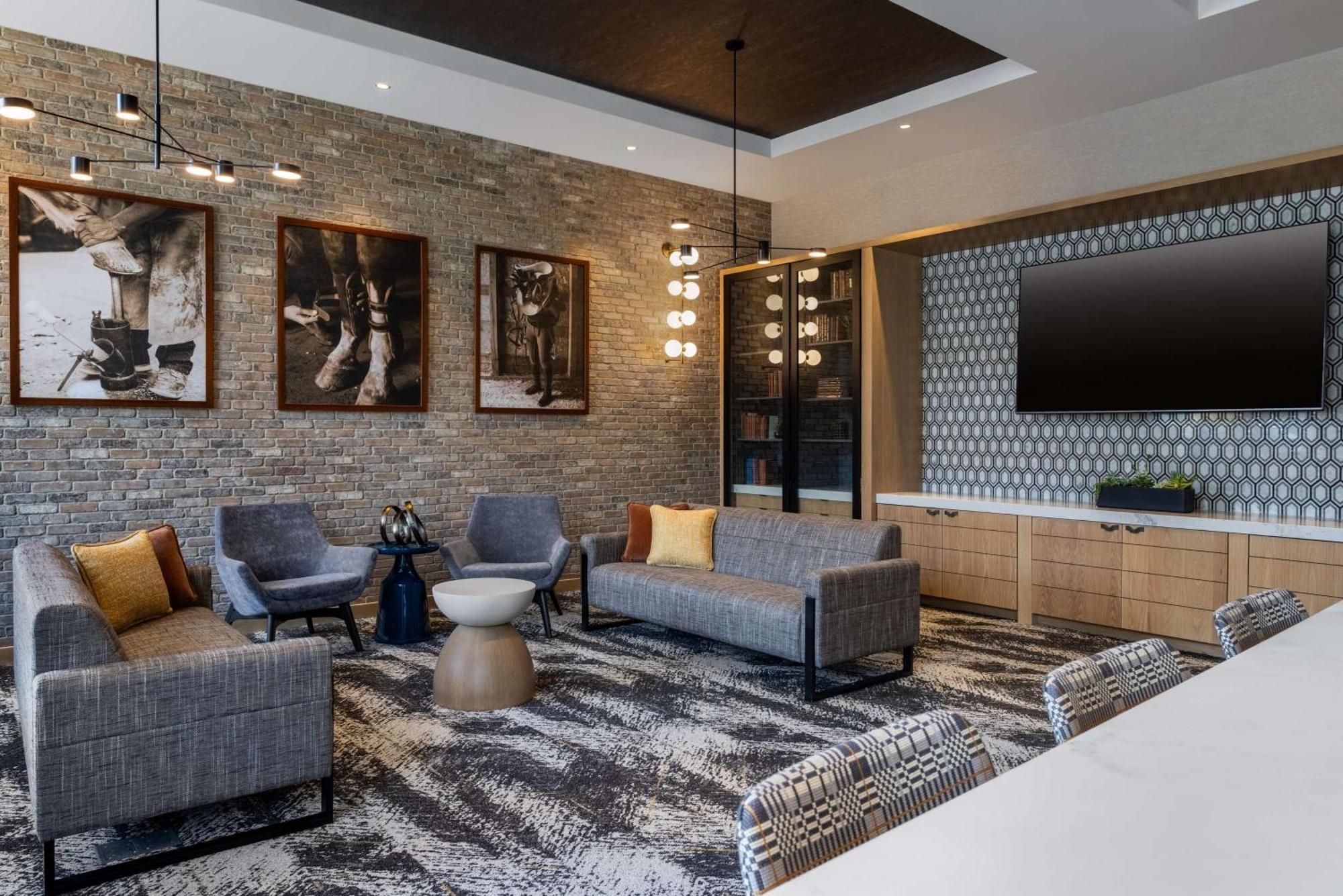 Tempo By Hilton Louisville Downtown Nulu Exterior photo