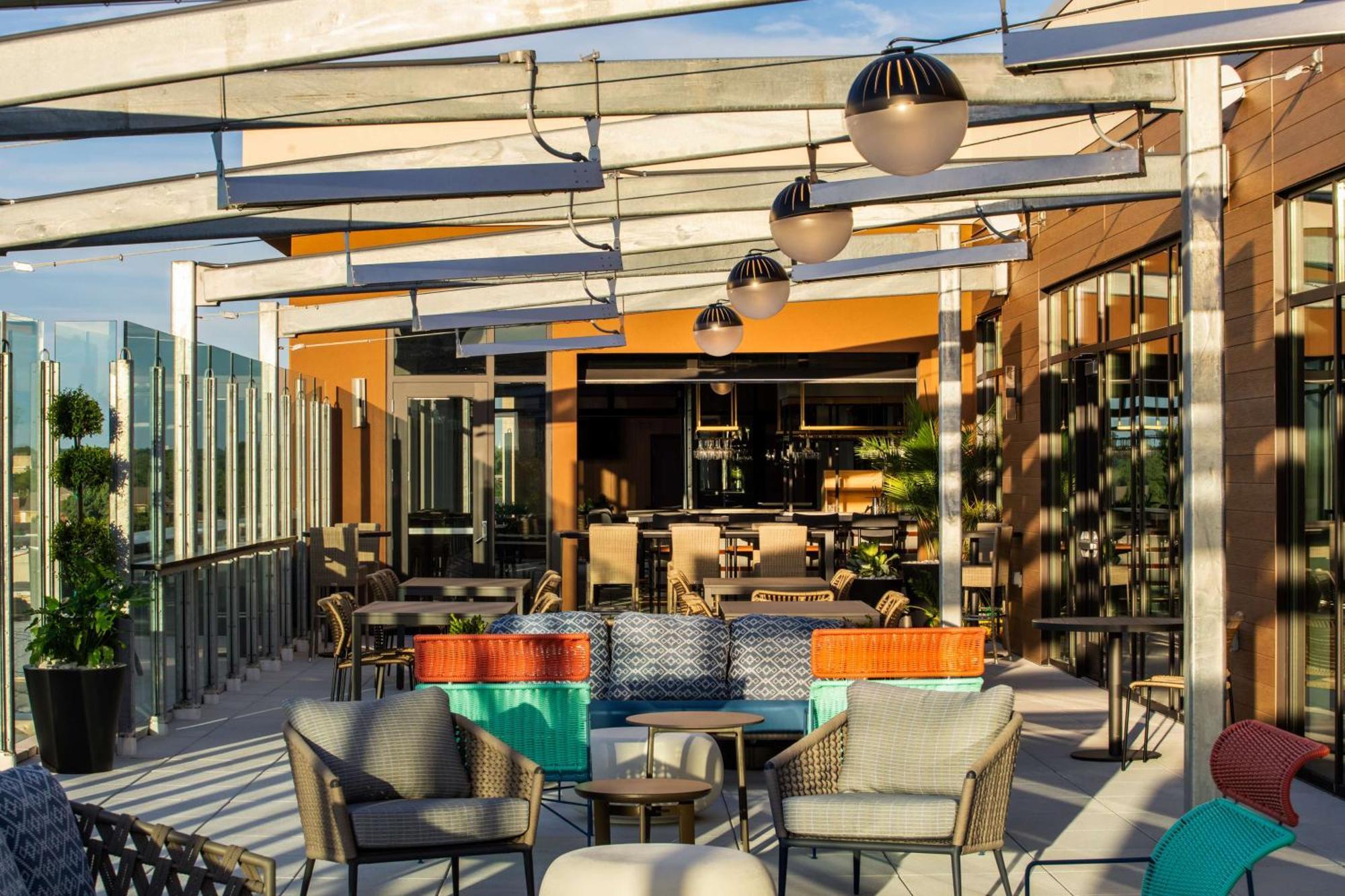Tempo By Hilton Louisville Downtown Nulu Exterior photo
