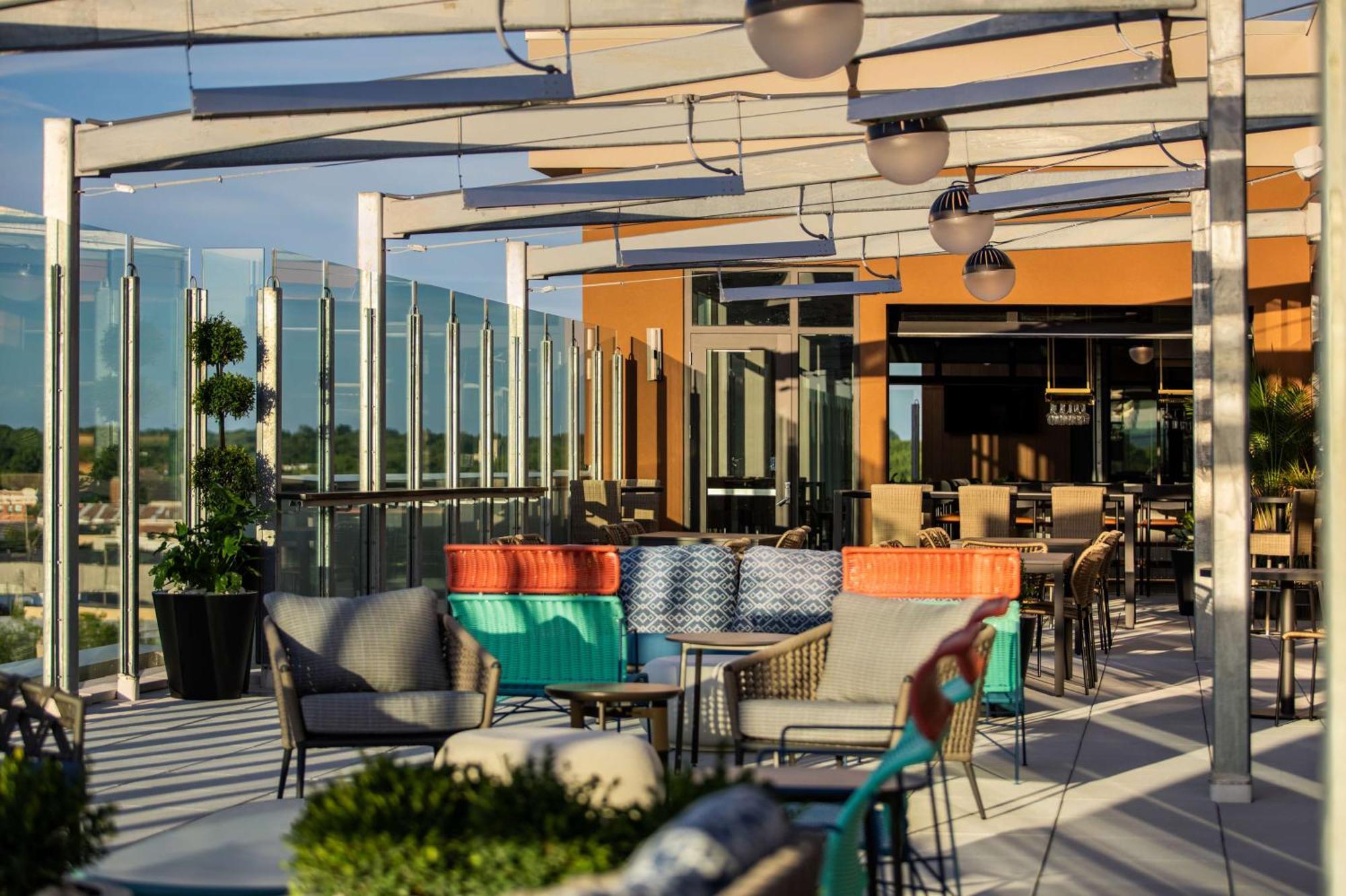Tempo By Hilton Louisville Downtown Nulu Exterior photo